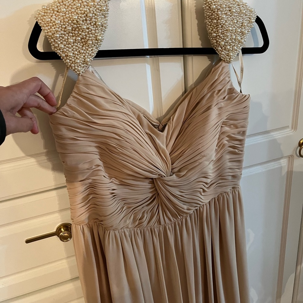 Beautiful Pearl gown - Picture 4 of 5